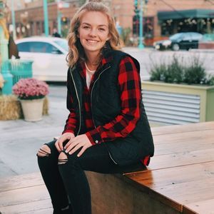 Meet your Posher, Abby